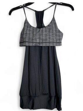 Lululemon No Limits Heathered Rocky Road Sand Dune Ground Racer Back Sz 6.